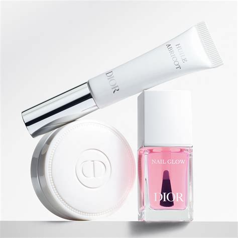 Crème Abricot: Strengthening Nail Care Since 1963 .